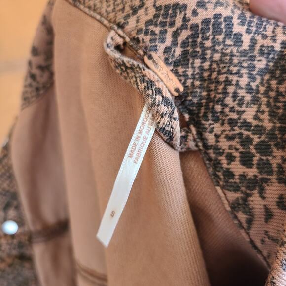 Free People Snake Trucker Jean Denim Jacket Relax Fit Brown Black Small Like New - Picture 4 of 5